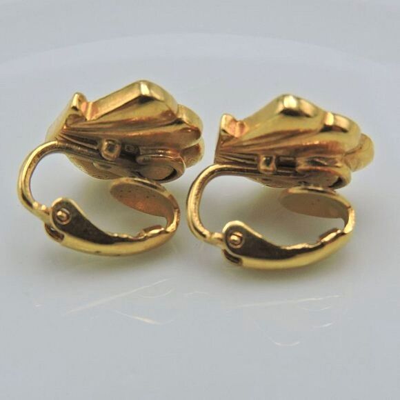 Vintage Gold Shell & Rhinestone Clip On Earrings - Picture 5 of 11